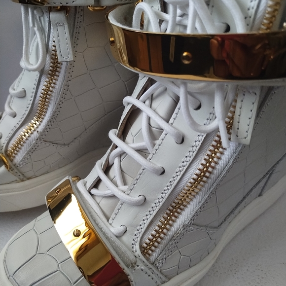 GIUSEPPE ZANOTTI  FASHIONABLE SNEAKERS - Picture 3 of 16